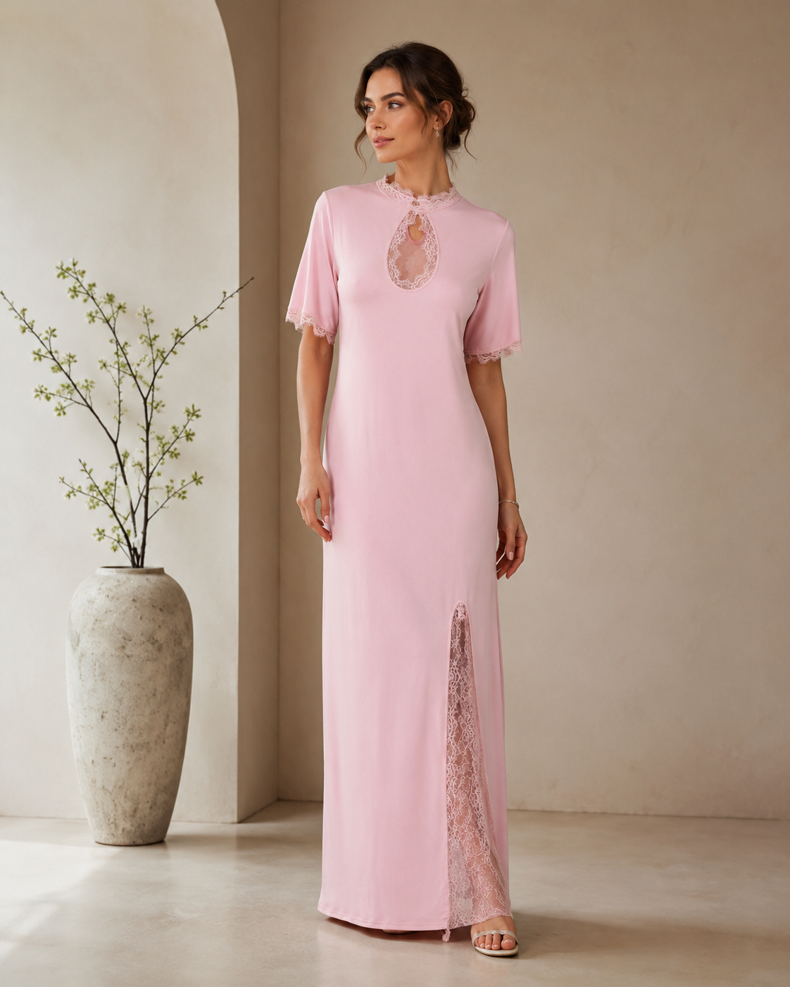SHELLA — Chemise de nuit longue rose côtelée à bordure dentelle / Blush Pink Ribbed Lace-Trim Maxi Nightgown / قميص نوم طويل وردي مضلّع بحافة دانتيل