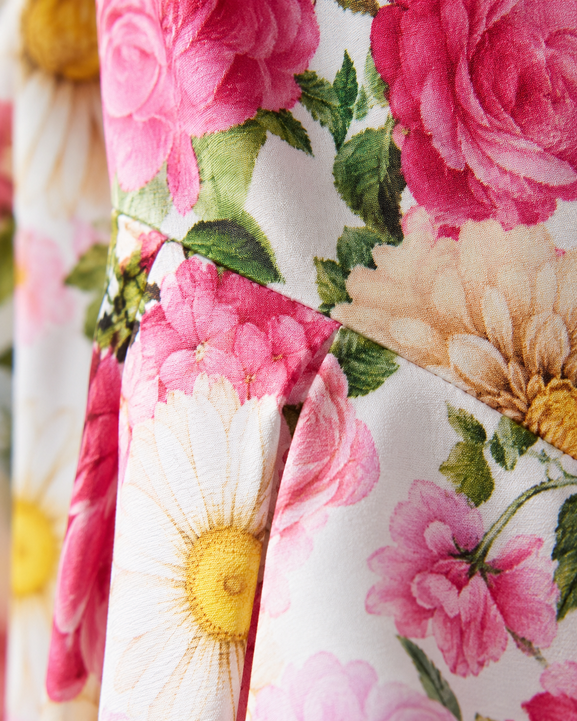 SHELLA — Robe d'été fleurie à épaules nouées et ourlet en dentelle / Floral Tie-Shoulder Sundress with Lace Hem / فستان صيفي مزهّر بكتفين مربوطين وحاشية دانتيل