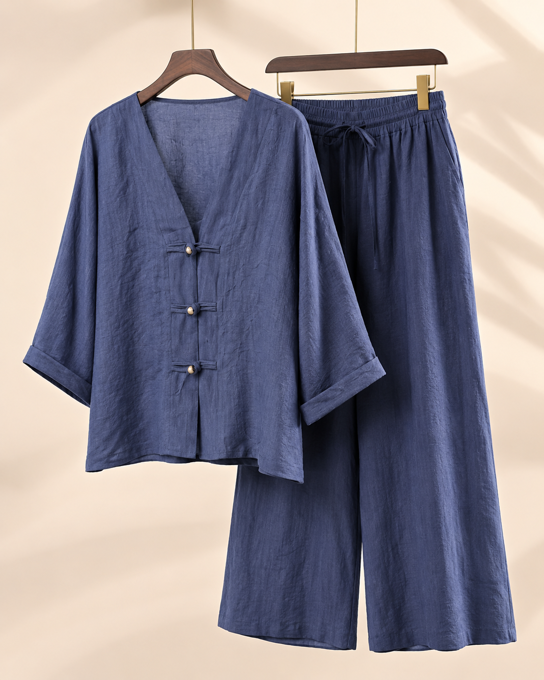 SHELLA — Ensemble en lin : top col V à boutons brandebourgs & pantalon large / Linen-Blend Frog Button Co-Ord Set: V-Neck Top & Wide-Leg Pants / طقم من الكتان: توب برقبة V بأزرار صينية وبنطلون واسع