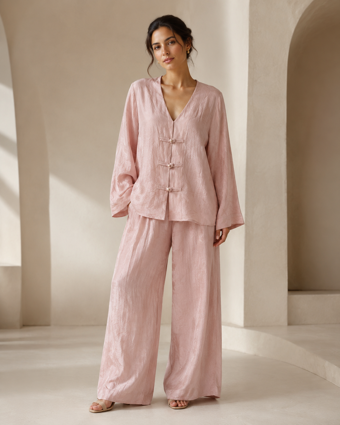 SHELLA — Ensemble en lin : top col V à boutons brandebourgs & pantalon large / Linen-Blend Frog Button Co-Ord Set: V-Neck Top & Wide-Leg Pants / طقم من الكتان: توب برقبة V بأزرار صينية وبنطلون واسع