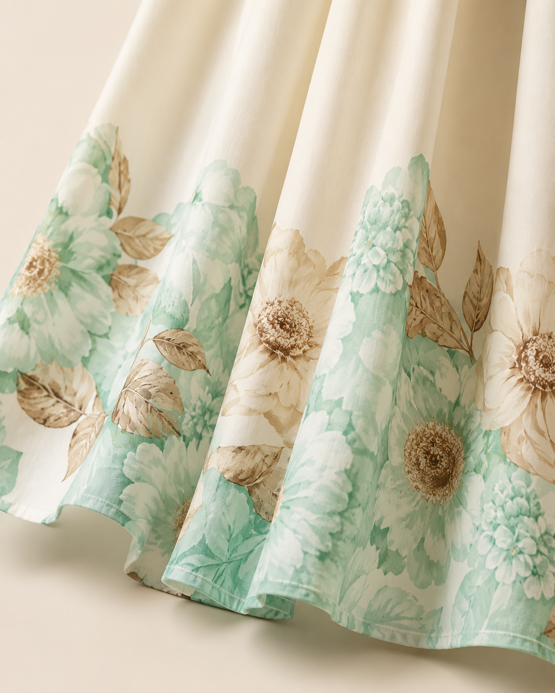 SHELLA — Robe longue fleurie menthe dos-nu à taille nouée / Mint Floral Halter Tie-Waist Maxi Dress / فستان طويل مزهّر منعنع برقبة هالتر وخصر مربوط