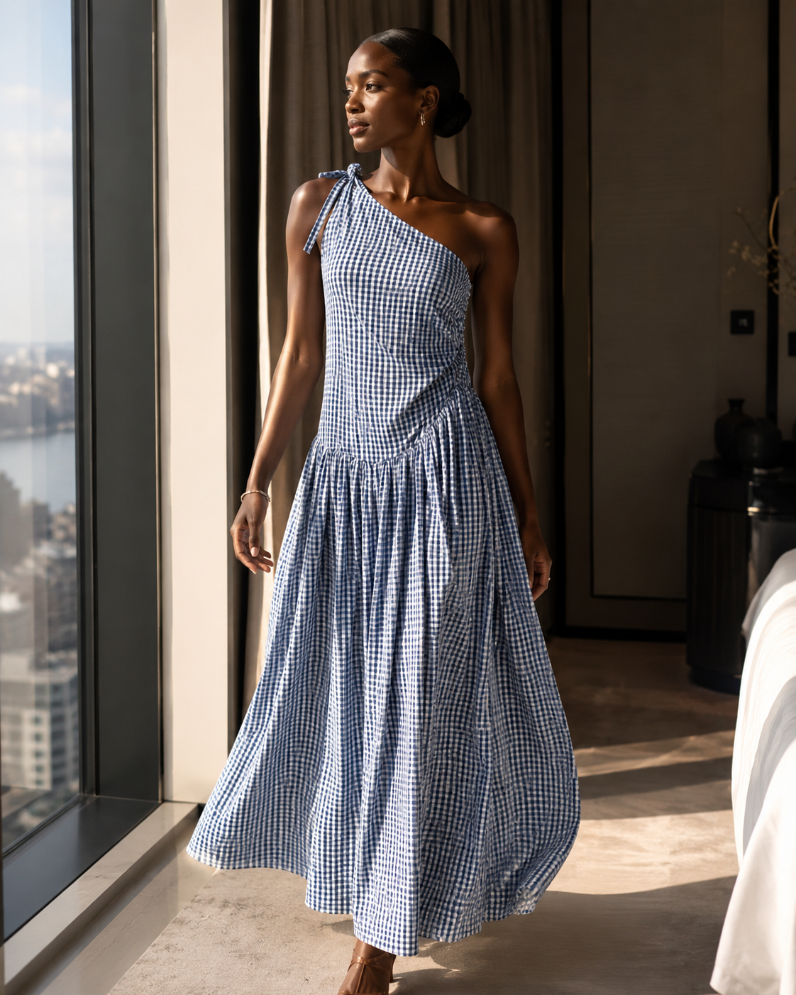 SHELLA — Robe longue vichy à une épaule, épaule nouée & drapé froncé / One-Shoulder Gingham Maxi Dress / فستان طويل كاروهات بكتف واحد ودرابيه مكشكش