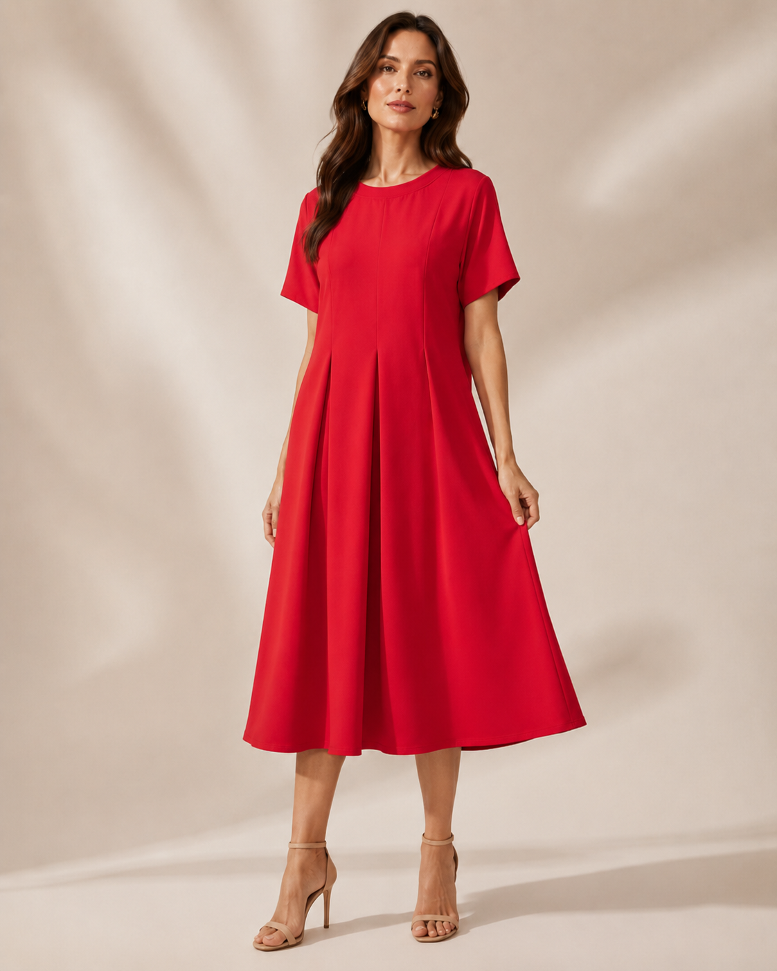 SHELLA — Robe midi rouge plissée à manches courtes, col rond & coupe évasée / Elegant Red Short-Sleeve Pleated Midi Dress / فستان ميدي أحمر بكسرات بأكمام قصيرة ورقبة دائرية