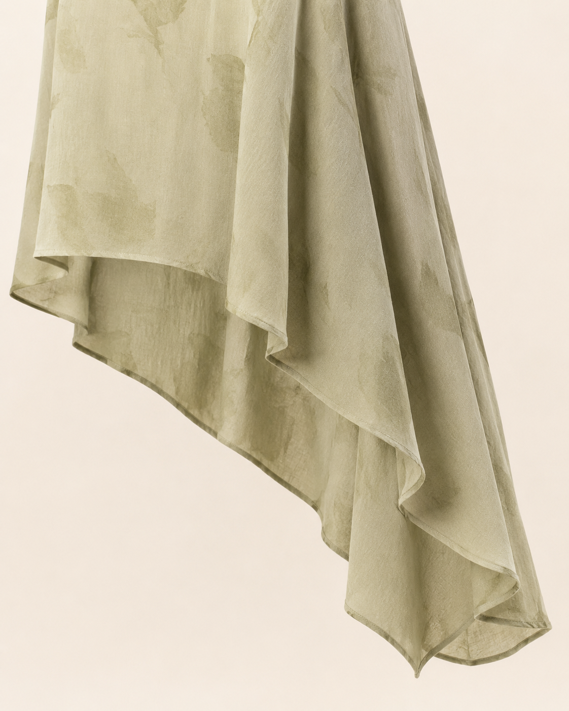 SHELLA — Ensemble vert sauge : tunique sans manches à col montant & ourlet asymétrique avec pantalon sarouel / Sage Green Asymmetrical Tunic & Harem Pants Co-Ord Set / طقم أخضر مريمي: تونيك بدون أكمام برقبة عالية وحاشية غير متماثلة وسروال هارم