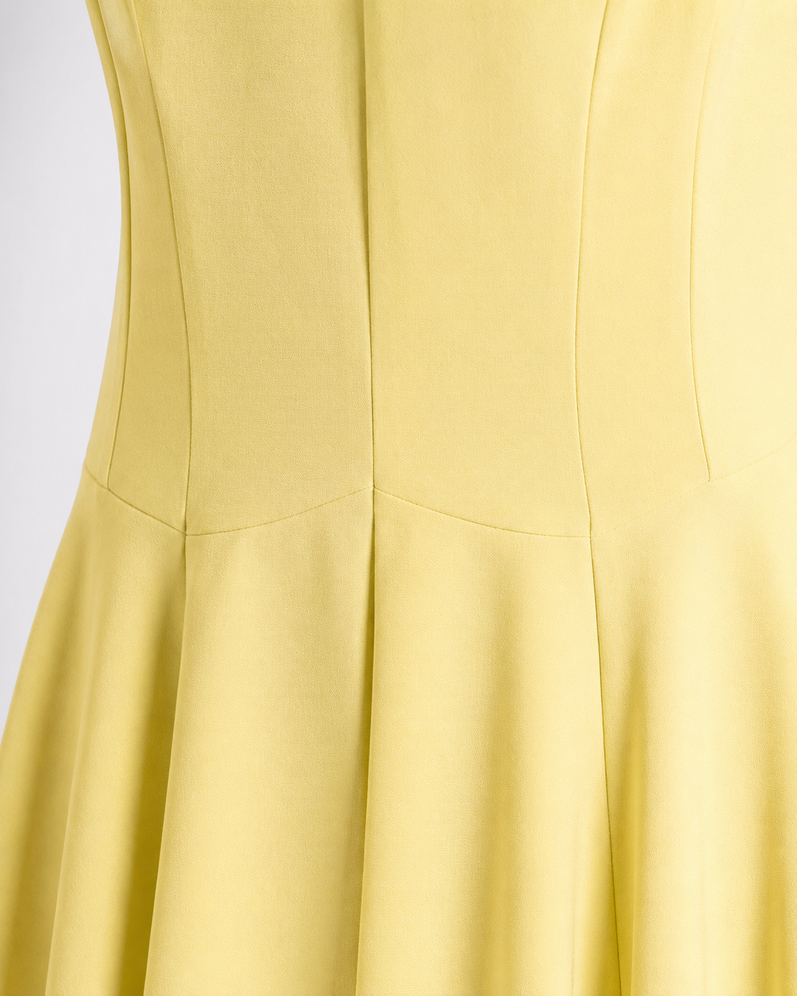 SHELLA — Robe longue évasée sans manches à empiècements & coutures verticales / Elegant Sleeveless Panelled Fit-and-Flare Maxi Dress / فستان طويل واسع بدون أكمام بقصّات عمودية