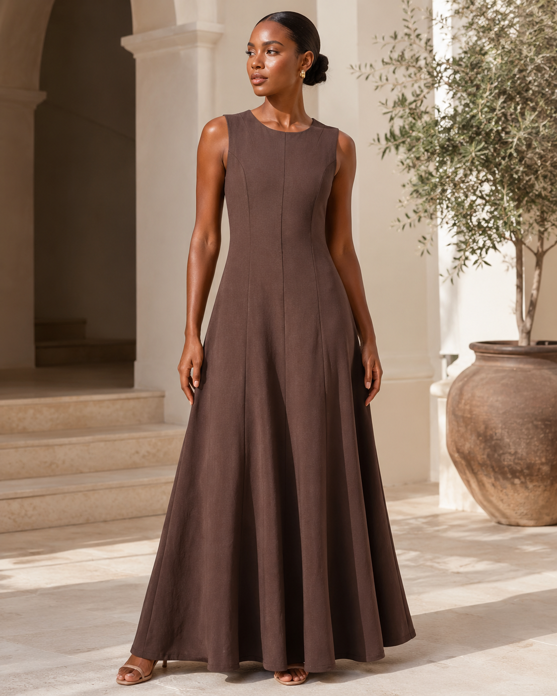 SHELLA — Robe longue évasée sans manches à empiècements & coutures verticales / Elegant Sleeveless Panelled Fit-and-Flare Maxi Dress / فستان طويل واسع بدون أكمام بقصّات عمودية