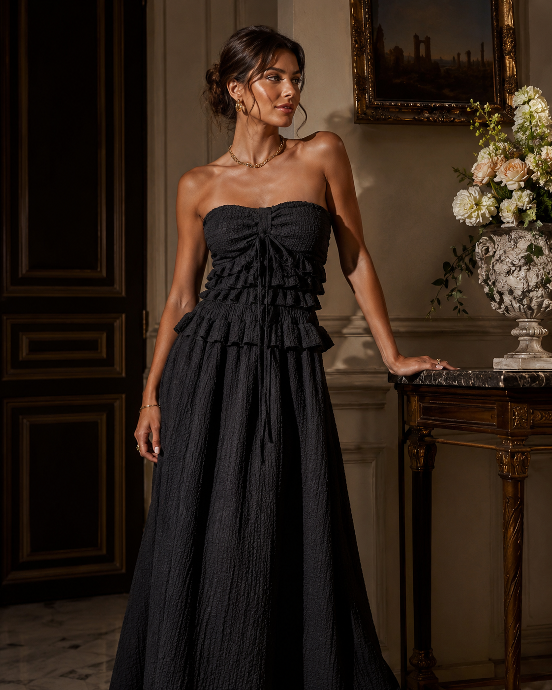 SHELLA — Robe longue bustier à nœud et volants texturée / Strapless Textured Bow Front Ruffle Maxi Dress / فستان طويل بدون أكتاف بعقدة وكشكشة