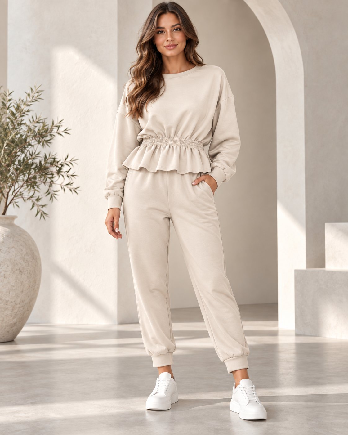 Ensemble jogging femme sweat péplum taille froncée et jogger – Beige – SHELLA